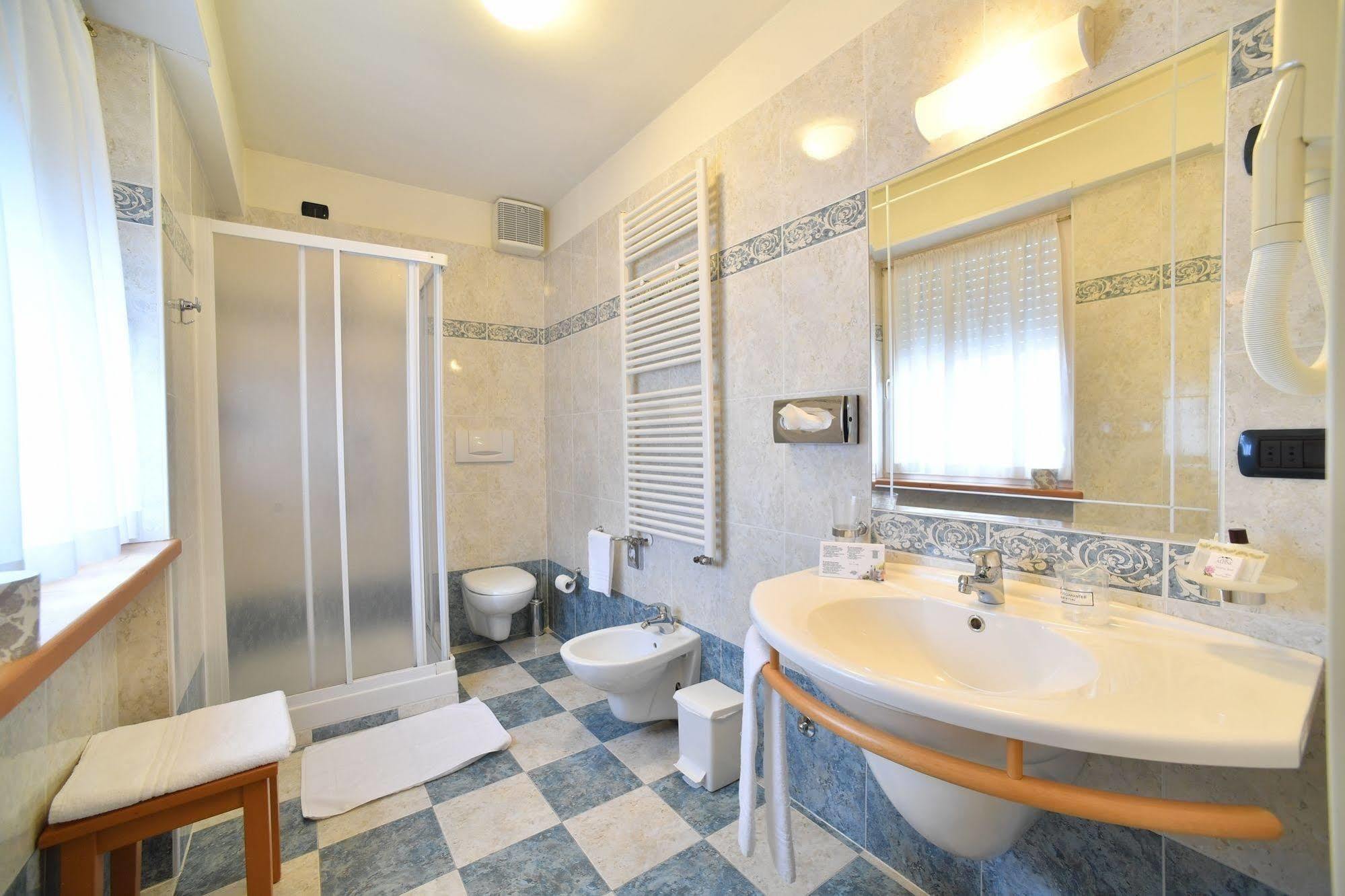 Hotel Lilla' Terlago Bagian luar foto