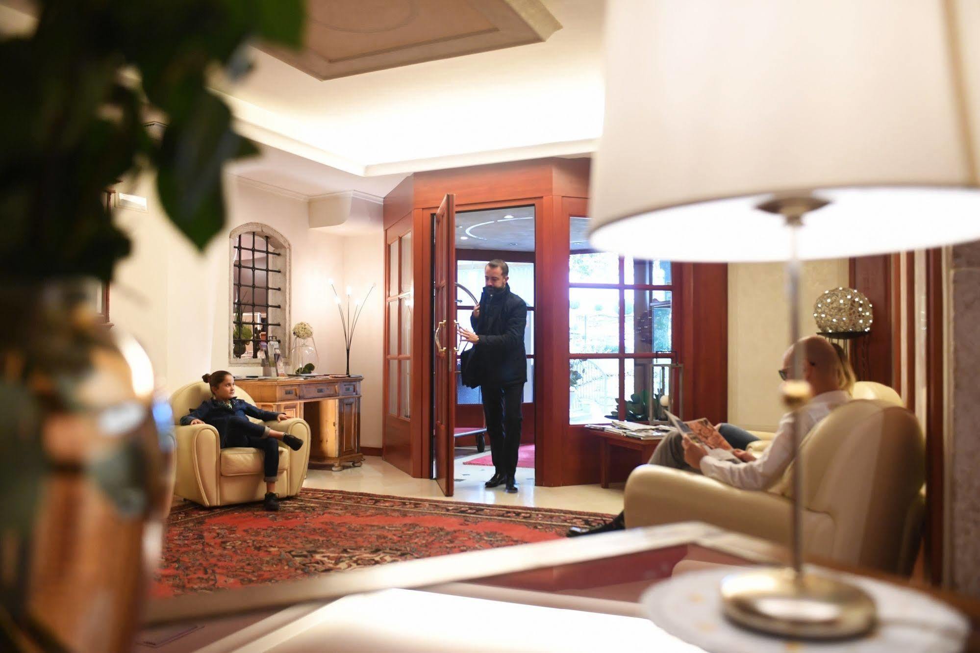 Hotel Lilla' Terlago Bagian luar foto